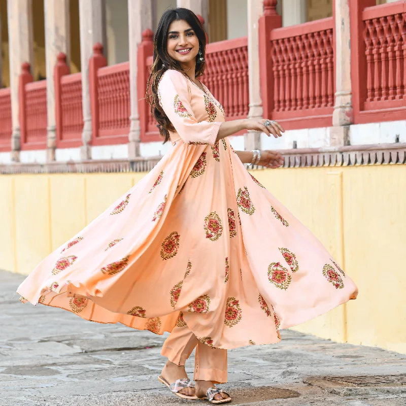 Bunaai Peach Moonga Silk Kurta Set