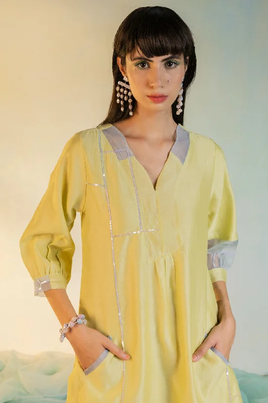 Sequin Placket Kurta with Pleated Pants (Dupatta Optional)