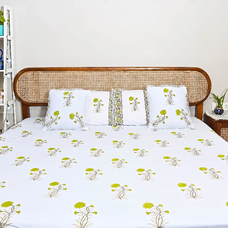 Bunaai Beyond Trends Handblock Printed Bedsheet