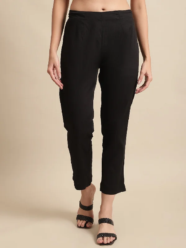 Women's Black Flat Front Mid rise Pants