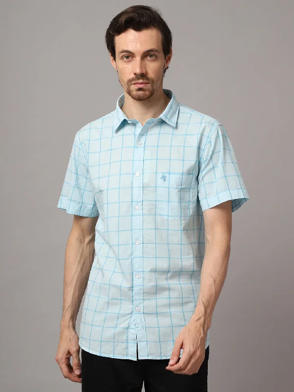 Men's Aqua Blue Casual Medium Checks Half Sleeve Shirt