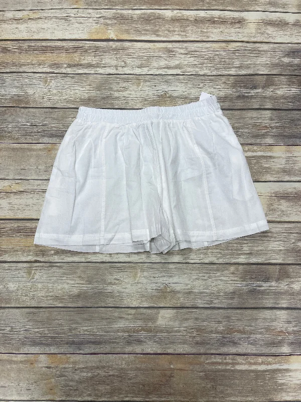 Shorts By Fashion Nova In White, Size: Xl